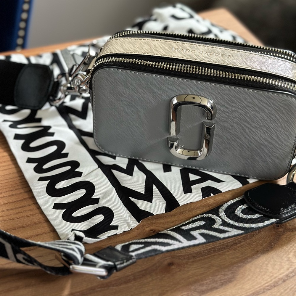 Marc Jacobs Snapshot Black Multi bag.